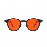 Anti blauw licht bril met zwart montuur en oranje glazen van Banky, vooraanzicht