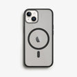 Banky doorzichtig MagSafe iPhone-hoesje voor iPhone 13 t/m 16, aan een draadloze oplader